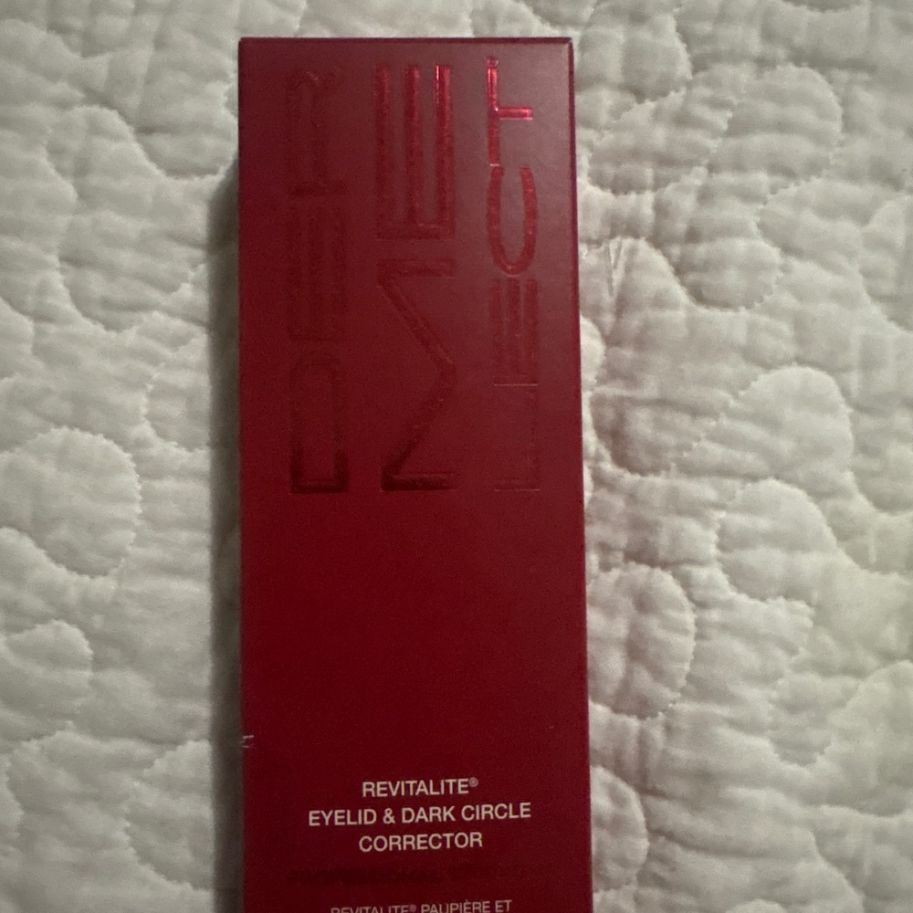 Eyelid & Dark Circle Corrector